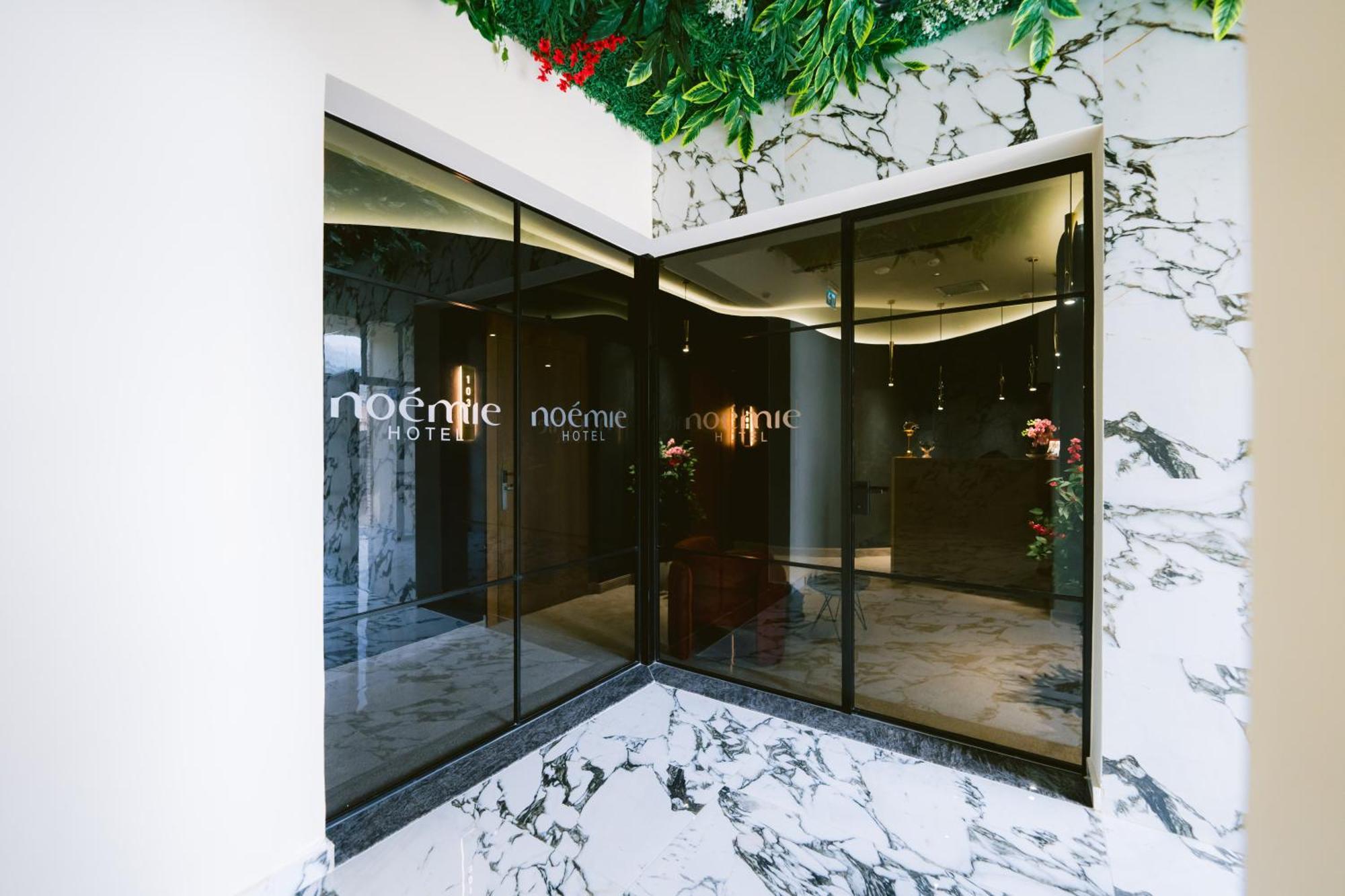 Noemie Hotel ฮีมาเรอ ภายนอก รูปภาพ