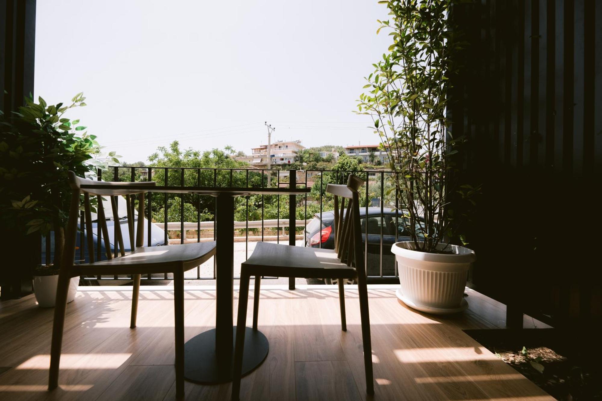 Noemie Hotel ฮีมาเรอ ภายนอก รูปภาพ