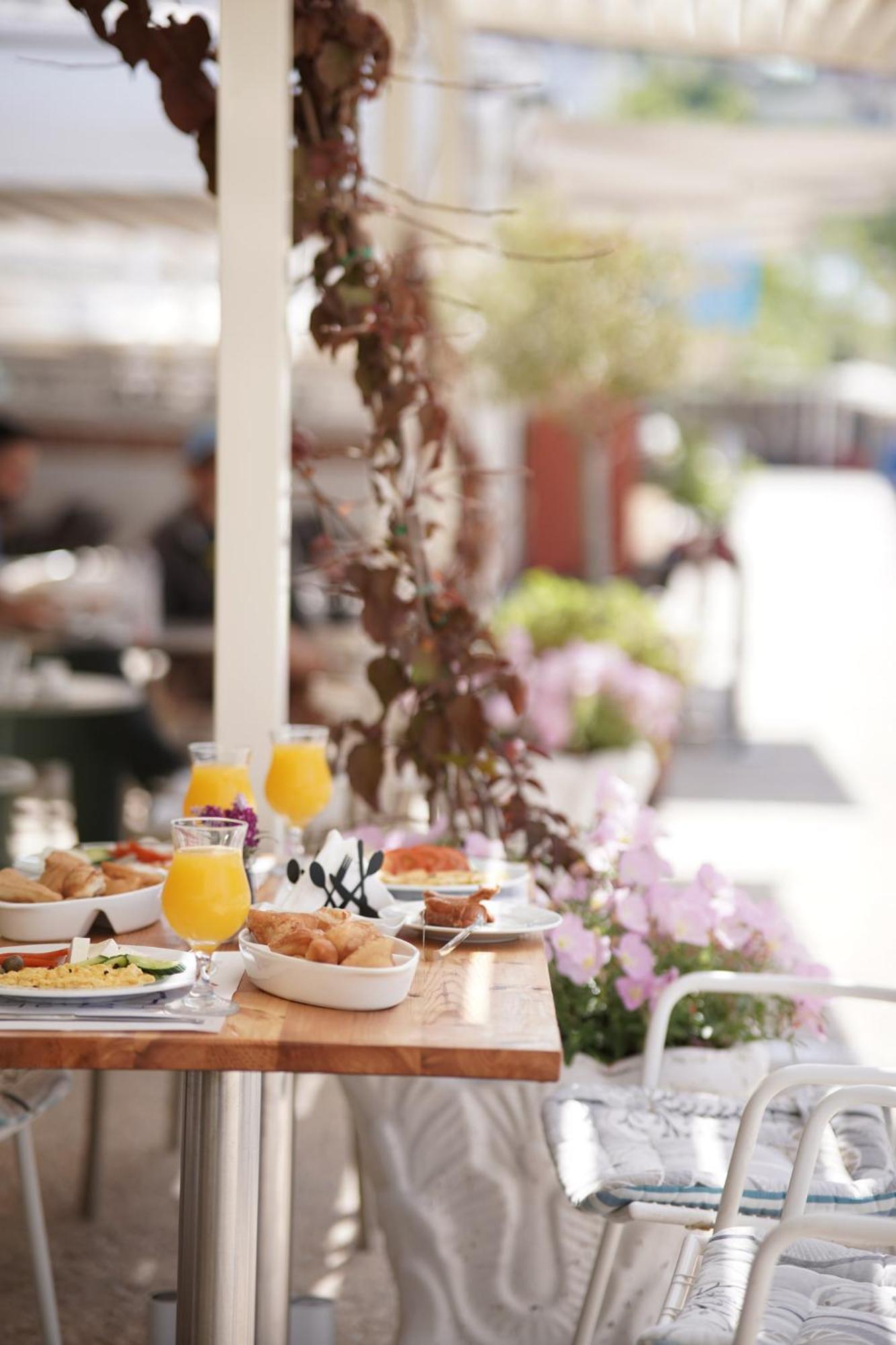 Noemie Hotel ฮีมาเรอ ภายนอก รูปภาพ
