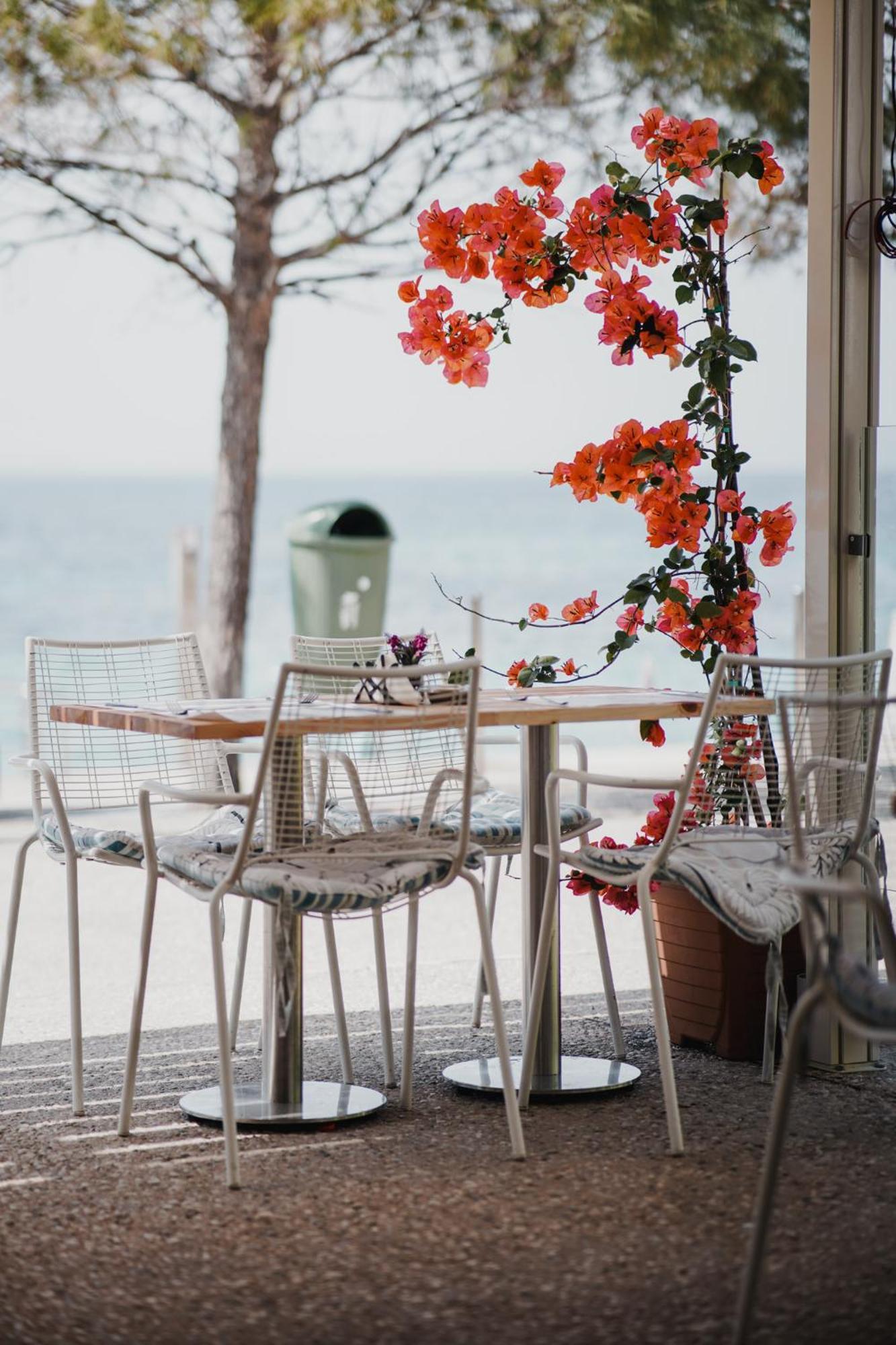 Noemie Hotel ฮีมาเรอ ภายนอก รูปภาพ